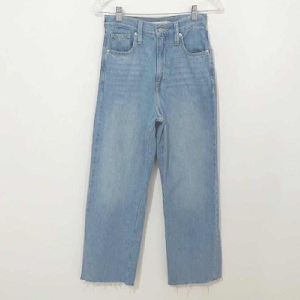 Levi's High Waisted Straight Jeans w/ Frayed Raw Hem Women's Size 25